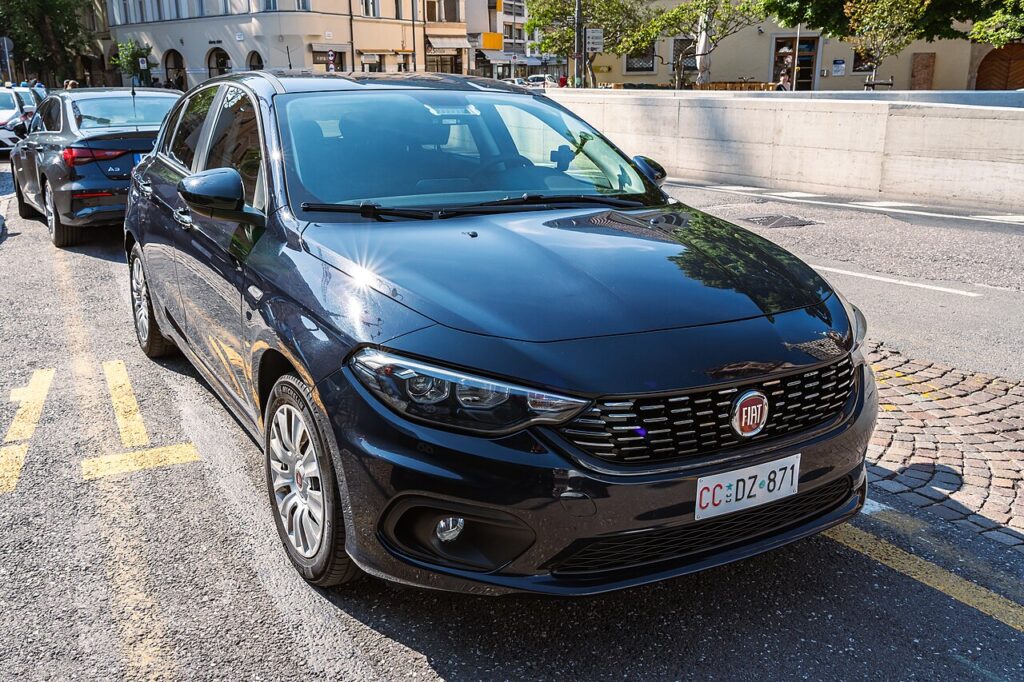 Fiat Tipo Cross interior