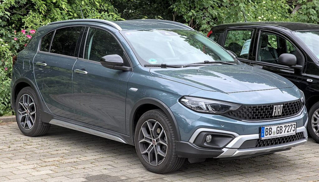 Fiat Tipo Cross dashboard