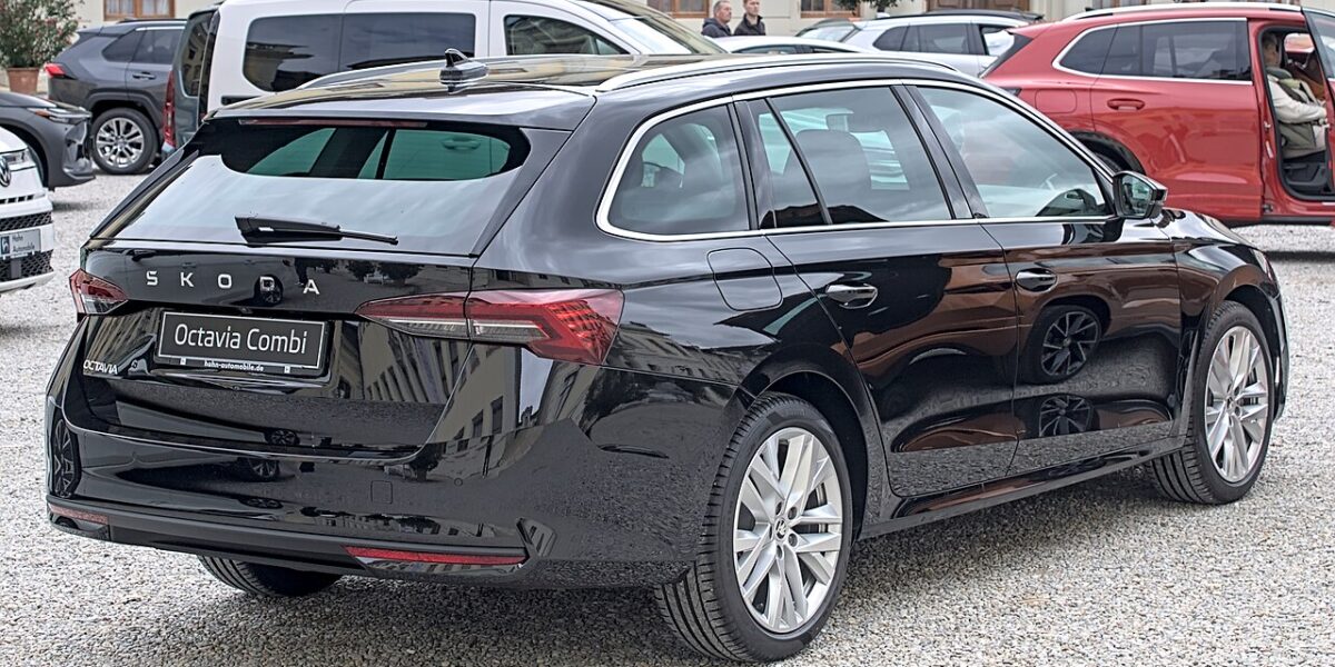 Skoda Octavia 2.0 TDI İncelemesi: Orta Sınıf Sedan’da Akıllı Satın Alma Hâlâ Skoda mı?