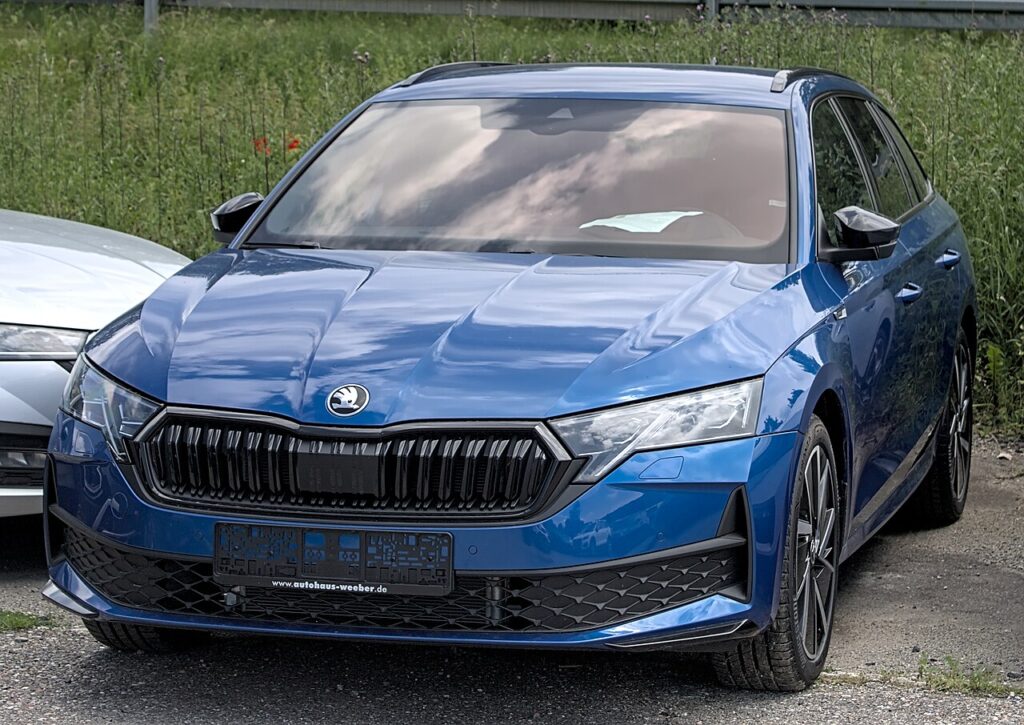Skoda Octavia exterior