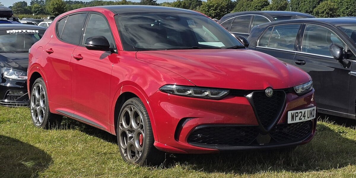 Alfa Romeo Tonale 1.5 MHEV İncelemesi: İtalyan Tutkunun Hibrit Teknolojiyle Buluşması Türkiye’de İkna Edici mi?