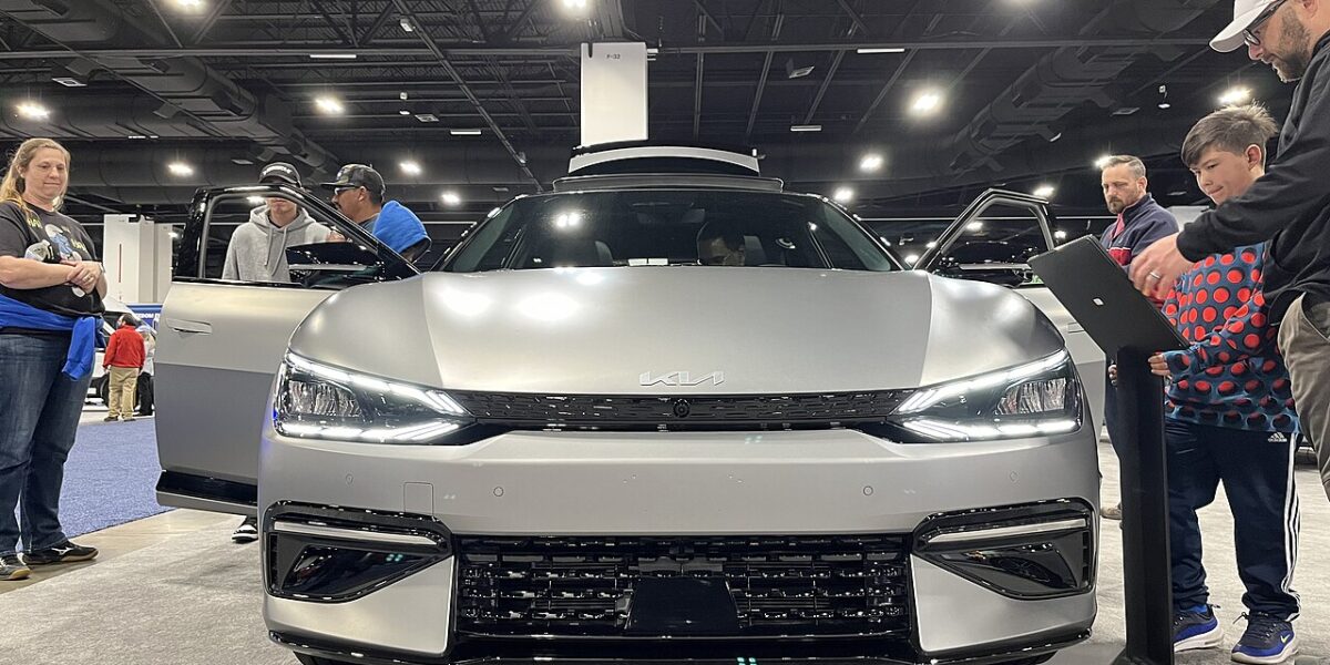 Kia EV6 GT-Line İncelemesi: Türkiye’nin En Çarpıcı Elektrikli Otomobili Günlük Kullanımda Gerçekten Yaşanabilir mi?