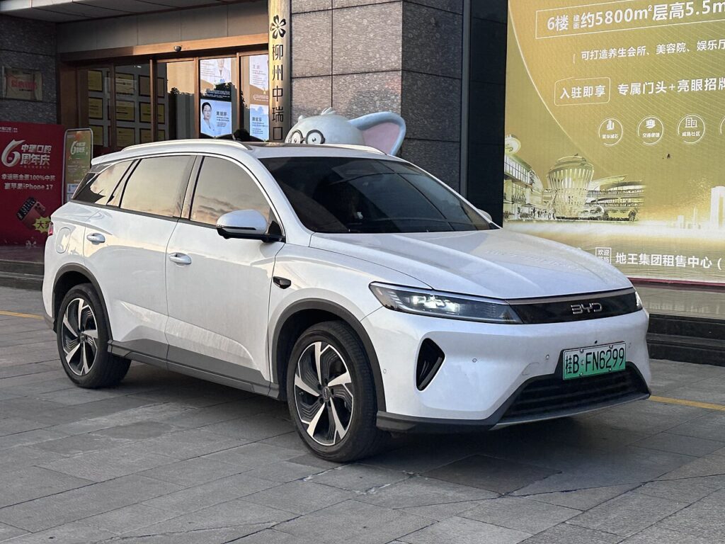 BYD Seal driving