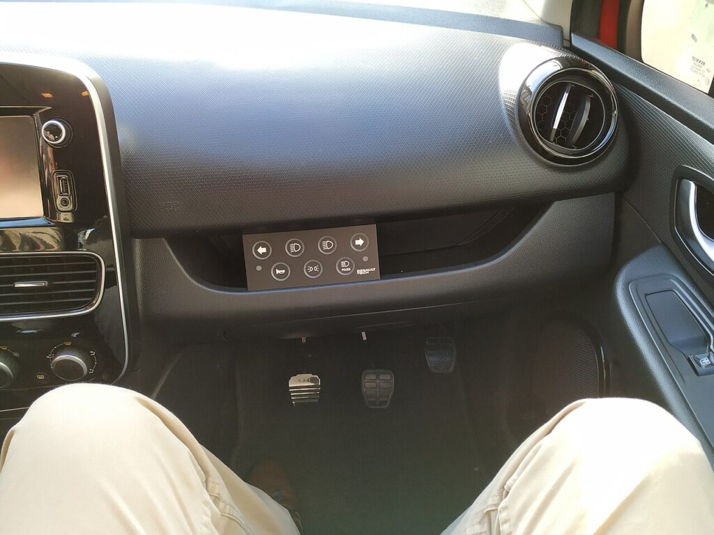 Renault Clio driving