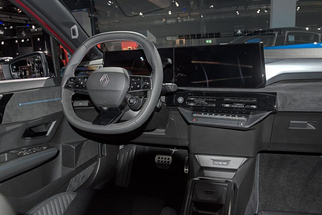 Renault Clio dashboard