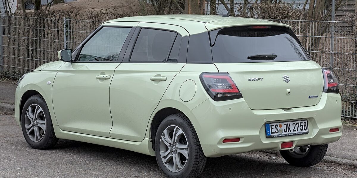 Suzuki Swift 1.2 Hybrid İncelemesi: B Segmentin En Hafif Oyuncusu Yenilenerek Geri Döndü, Ama Yeterli mi?