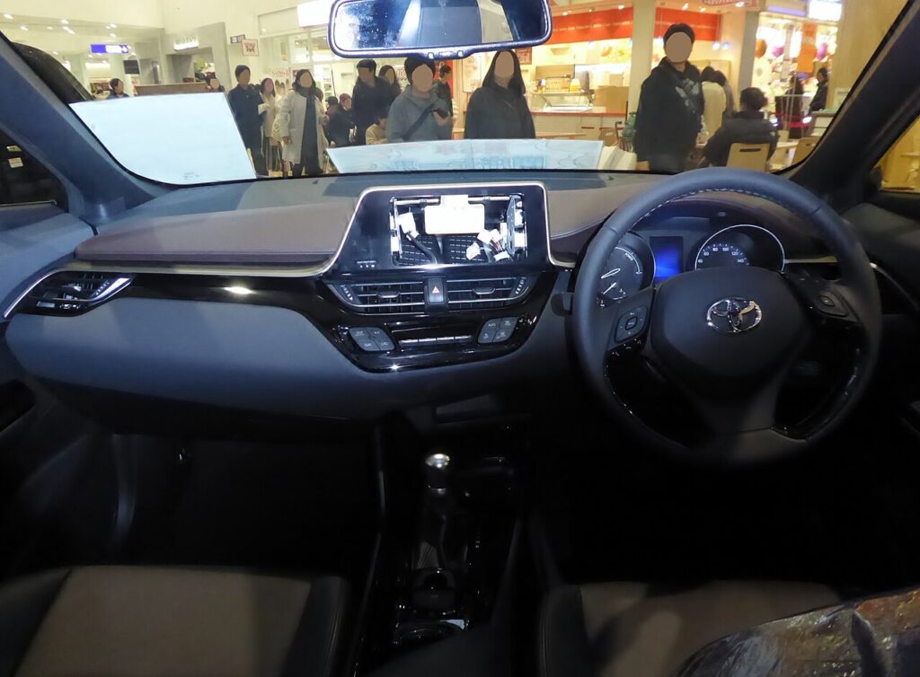 Toyota C-HR dashboard