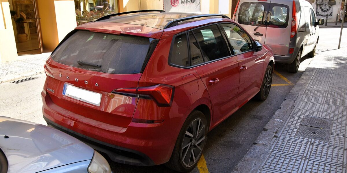 Skoda Kamiq 1.0 TSI İncelemesi: Çek Markanın Giriş Seviyesi SUV’u 2026’da Hâlâ Akıllıca Bir Seçim mi?